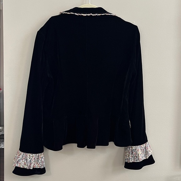 \id Collection black velvet blazer size medium - Picture 11 of 16